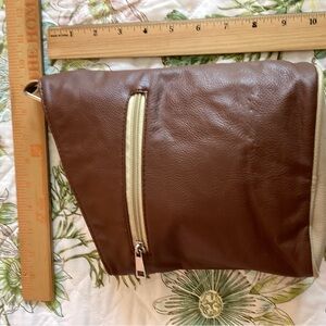 Women’s Brown Crossbody Bag with Front Zip Pocket